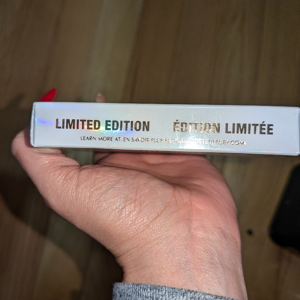 NEW CHARLOTTE TILBURY THE BEAUTYVERSE PALETTE - Picture 14 of 15